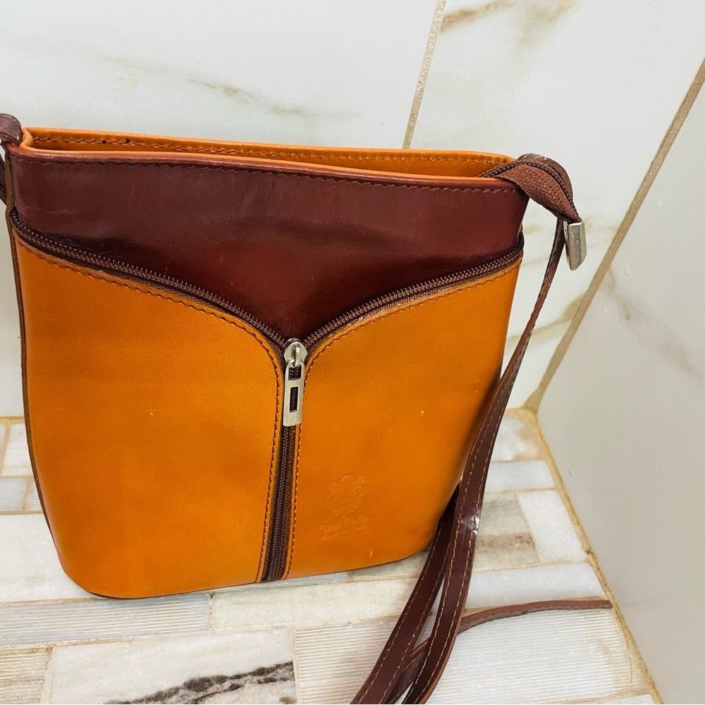 Vera Pella authentic Italian Leather Two-Tone  Leather crossbody Shoulder Bag - Picture 15 of 16